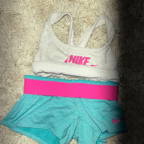 Nike Gray and Teal Activewear Set - Picture 3 of 3